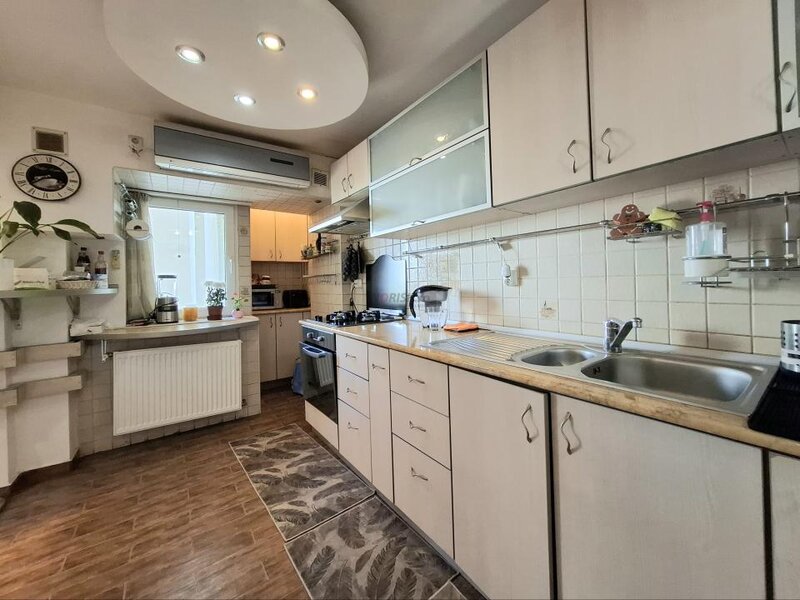 Colentina, 4 camere, 96 mp, renovat, utilat & mobilat.